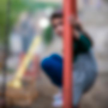 A Kurdish child playing around Palangan village